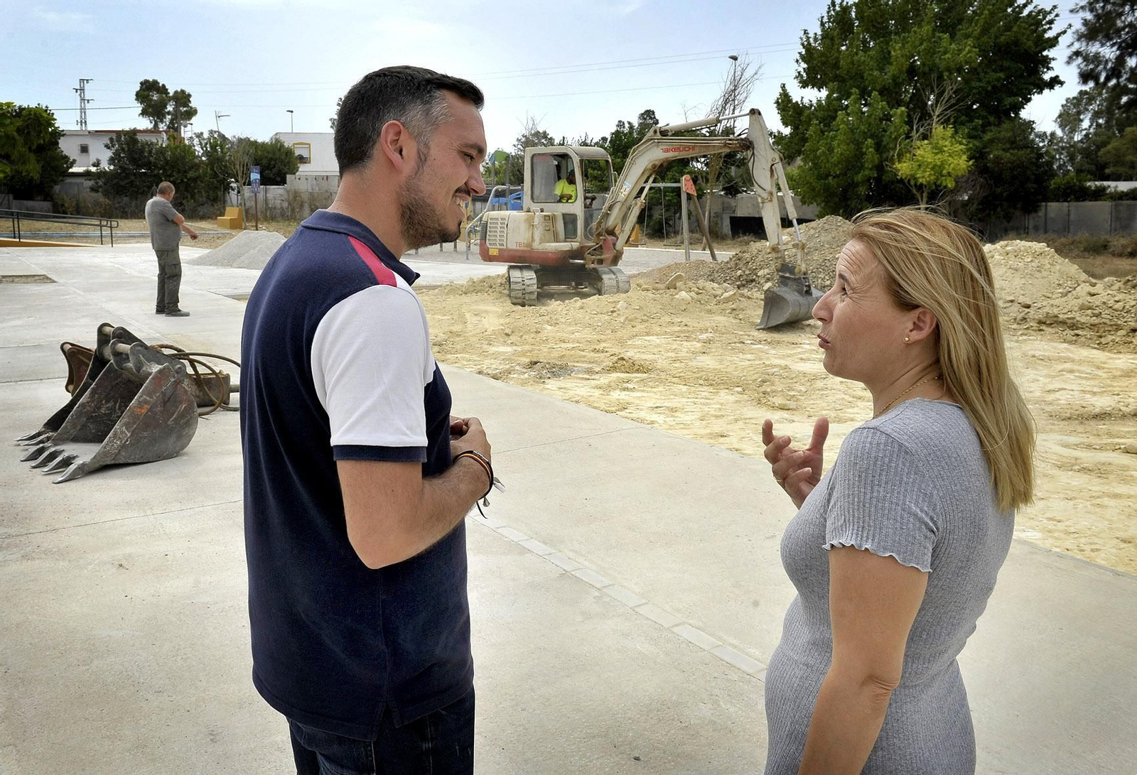 Jesús Alba, con Carmen Márquez en La Corta.