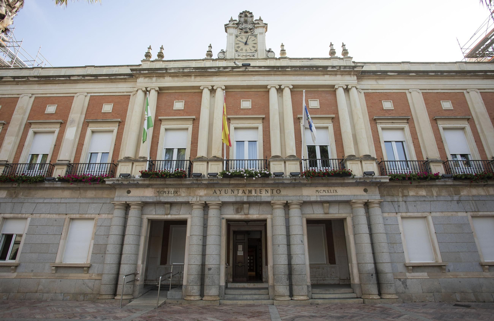 Fachada del Ayuntamiento de Huelva.
