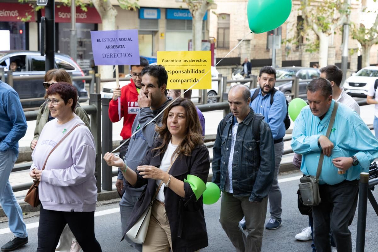 Marcha organizada con motivo del Día Mundial de la Salud Mental, en imágenes