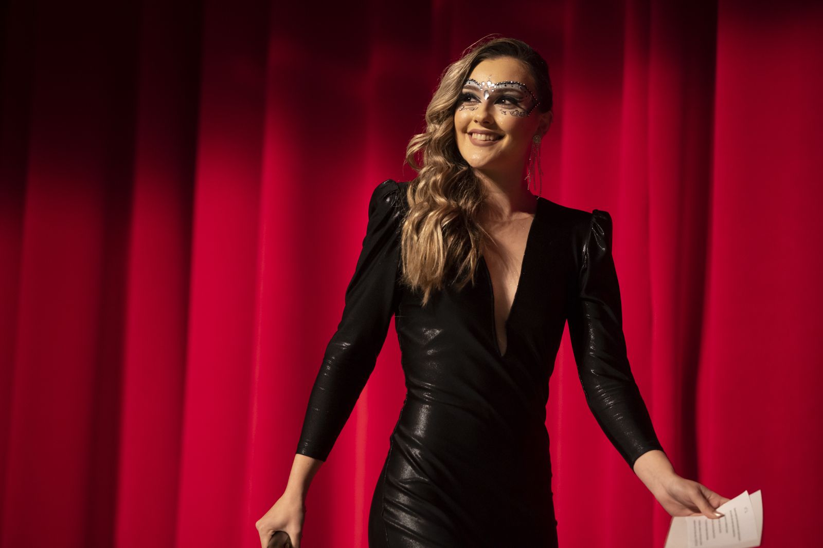 Ambiente en la final  del Carnaval Colombino