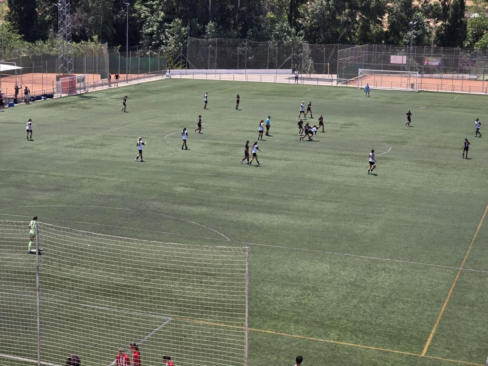 En imágenes: convivencia y cantera en el Torneo Internacional de fútbol base 'Ciudad de Beas'