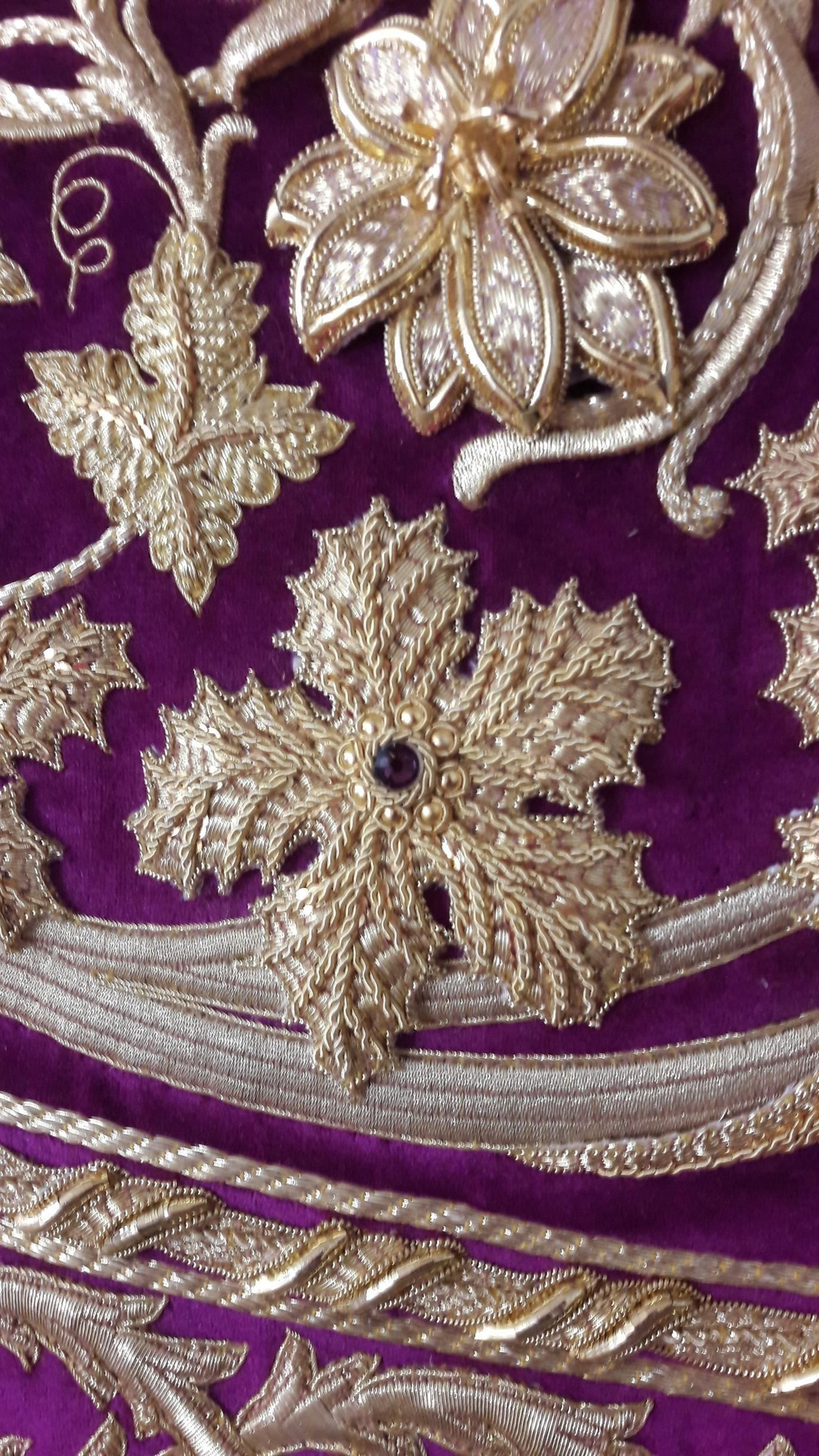 Las imágenes de la túnica del centenario el Señor de Pasión