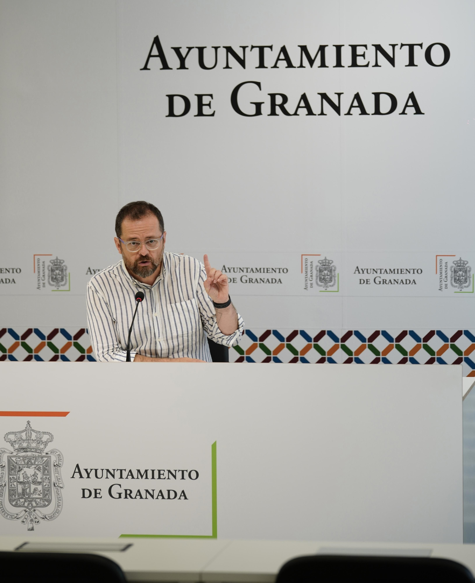 El edil Juanjo Ibáñez en rueda de prensa