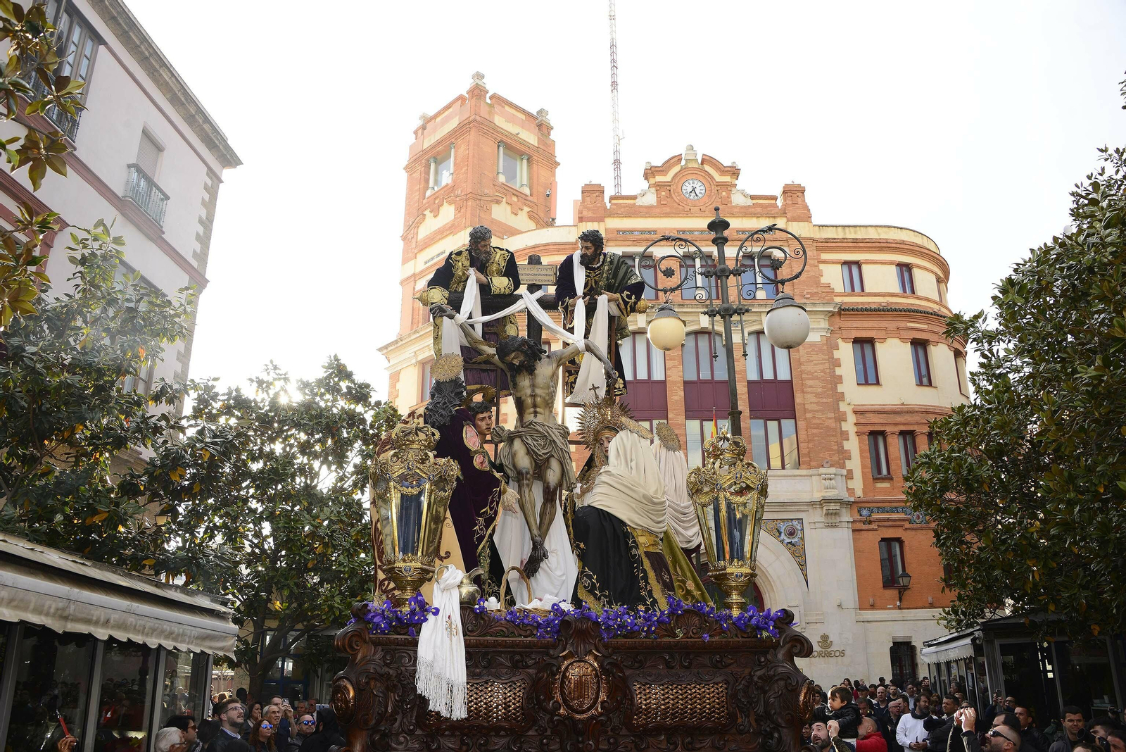 El descendimiento en imágenes