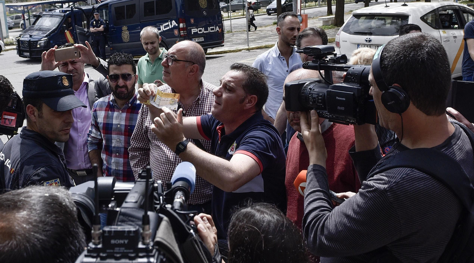 Las imágenes de la llegada del Sevilla