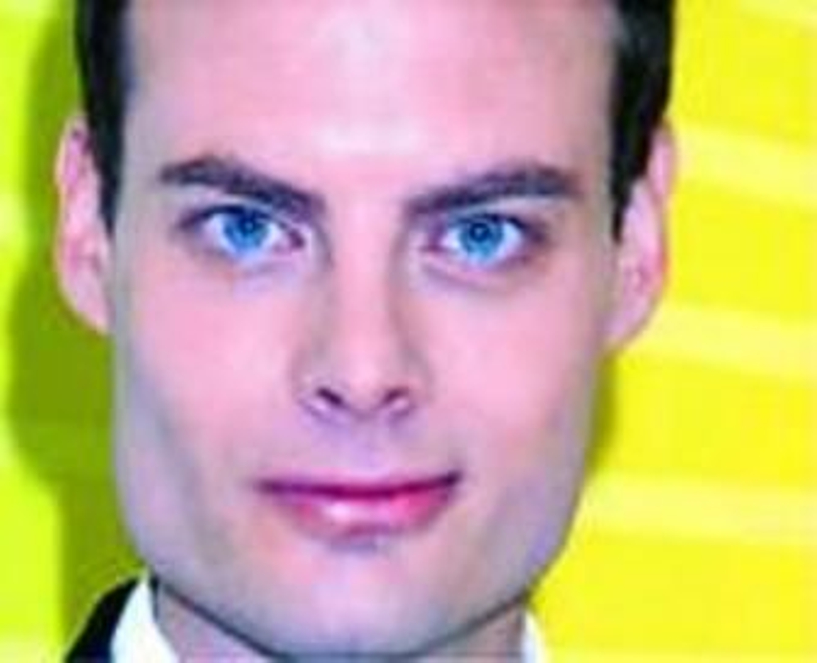 El novio de Be (Carlos Cabero).