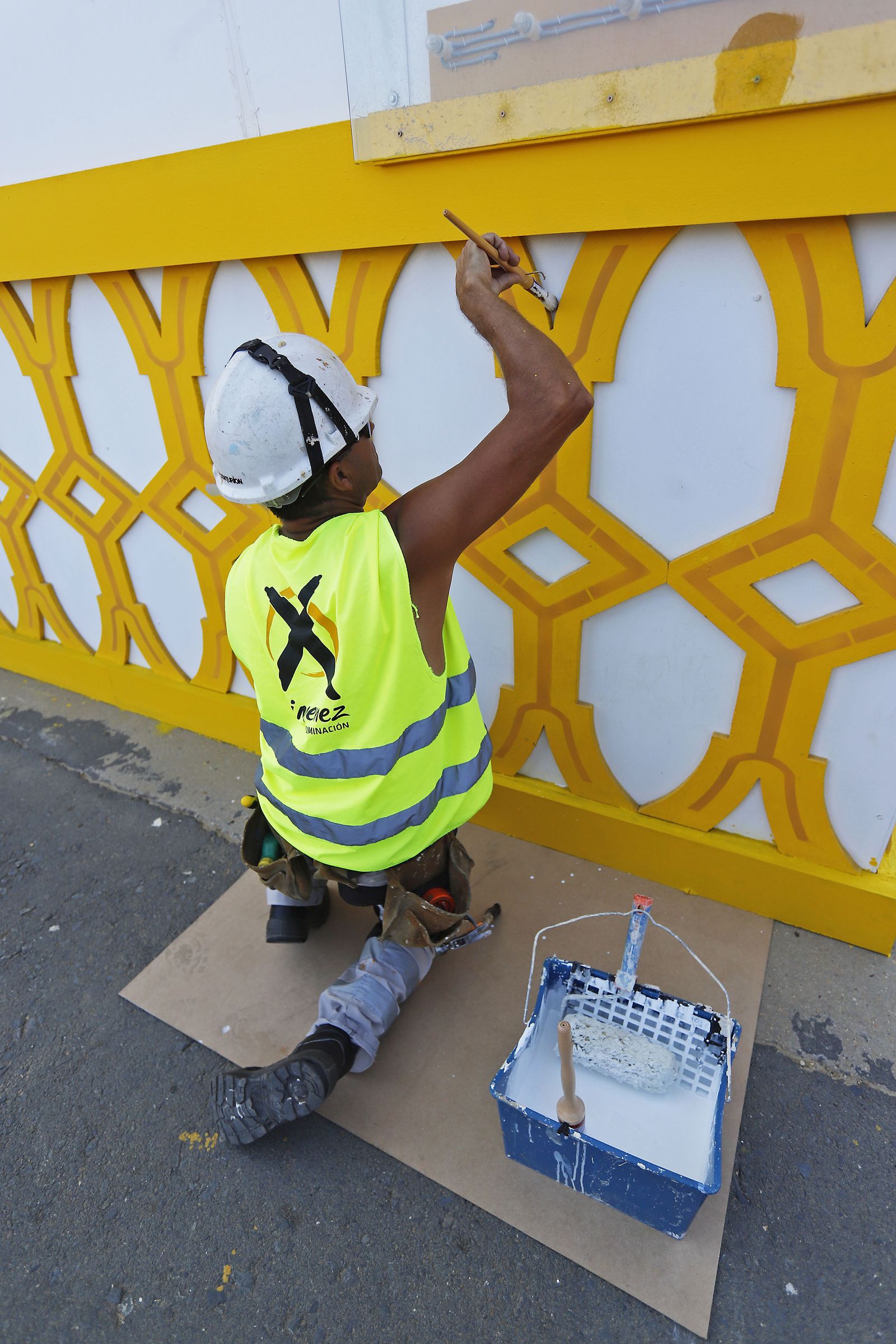 Visita al recinto ferial para supervisar los preparativos de cara a la celebración de las Fiestas Colombinas 2023