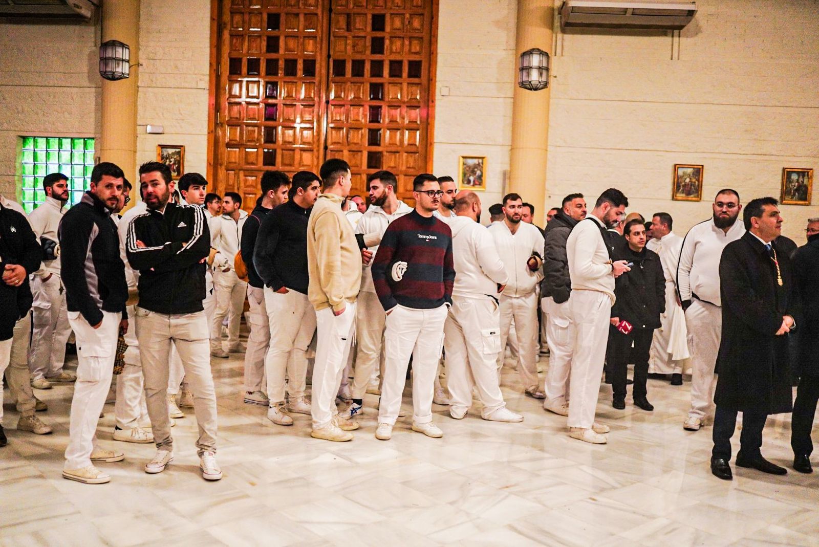 Así se ha vivido el Domingo de Resurrección en los templos en Granada