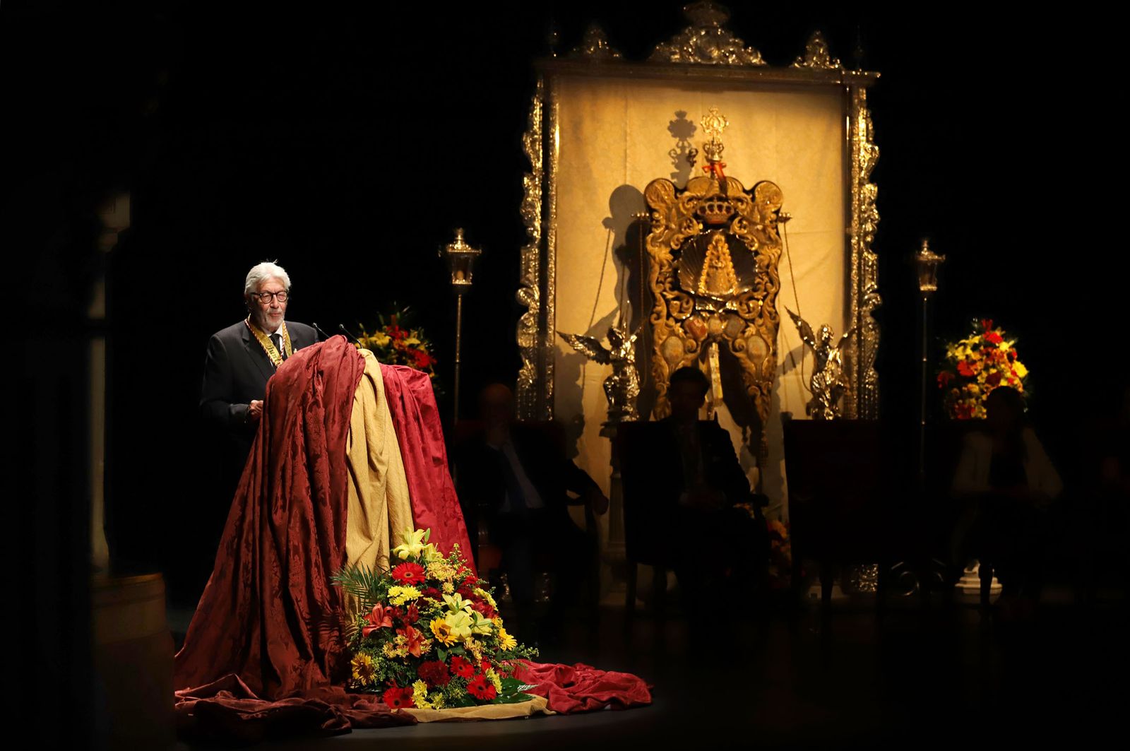 Eduardo Fernández Jurado durante su pregón a la Hermandad de Emigrantes.