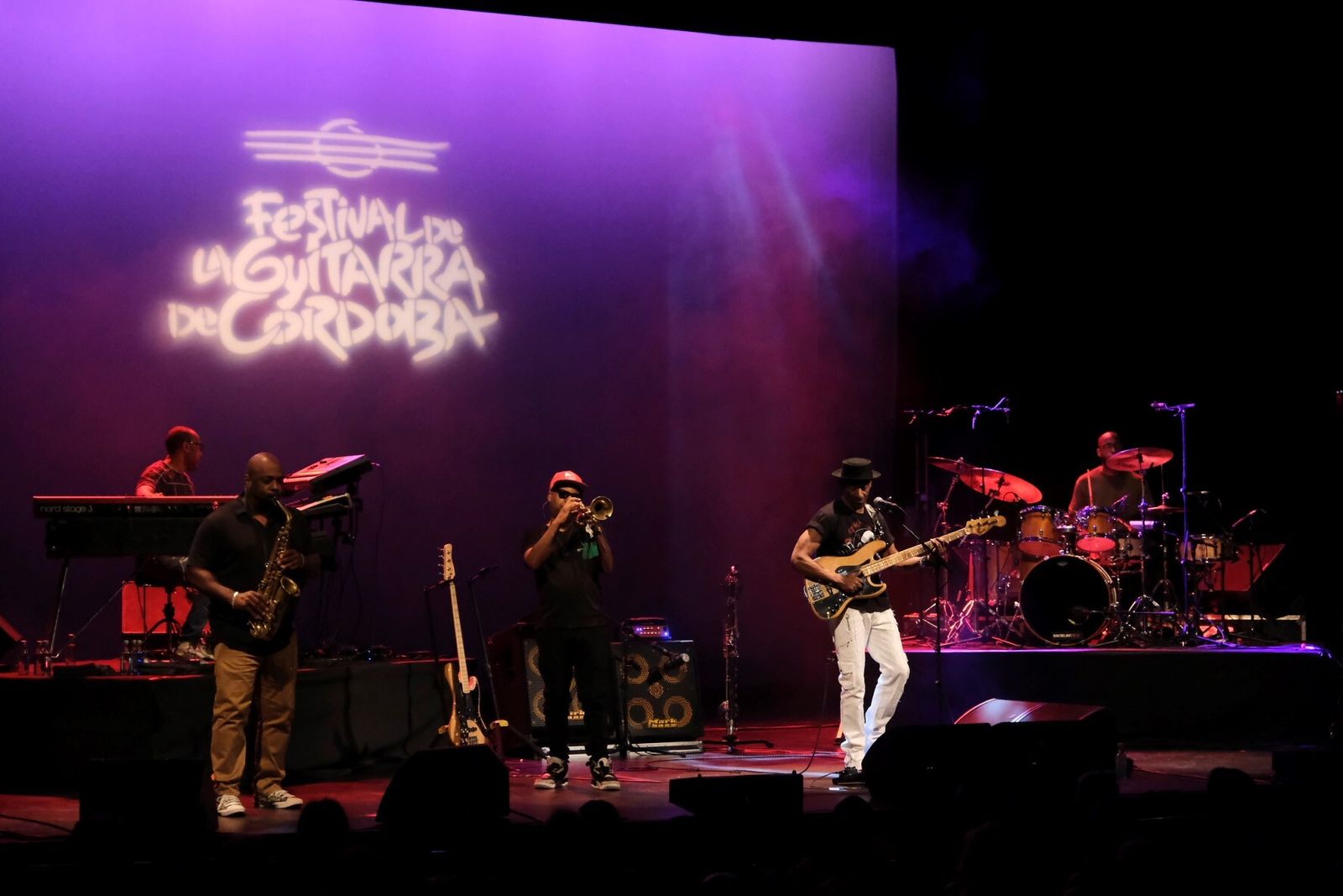 El concierto de Marcus Miller en el Festival de la Guitarra de Córdoba, en imágenes