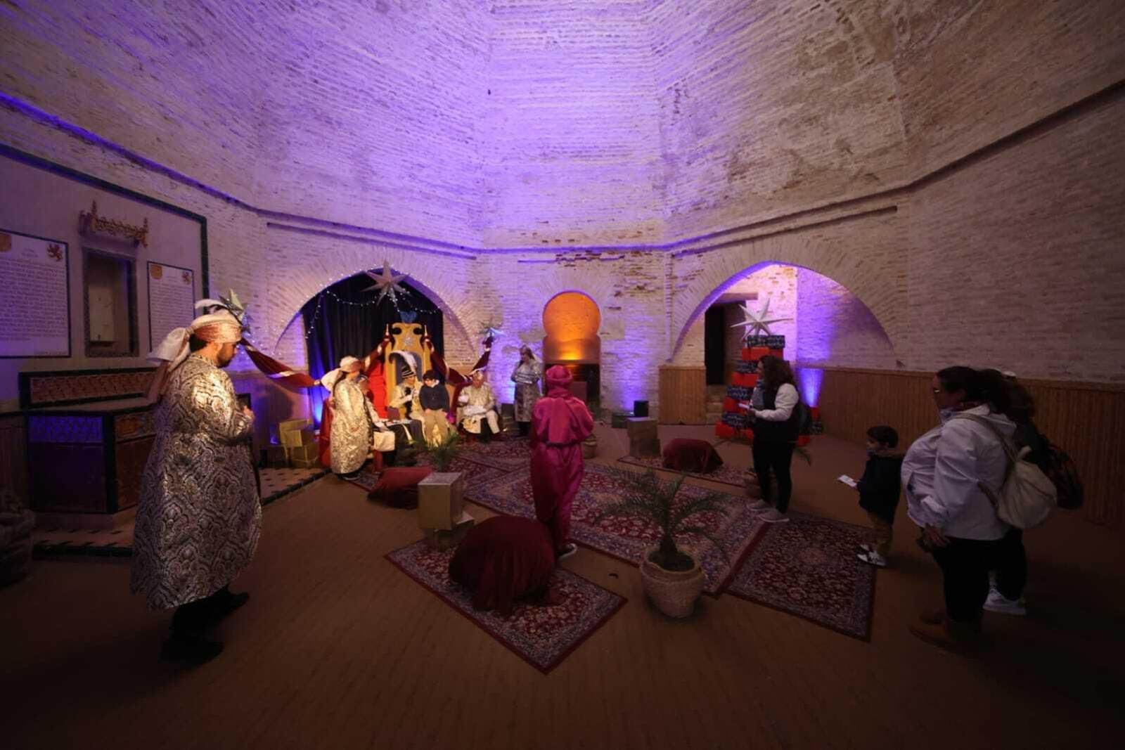 La Cartera Real recoge las cartas de los niños en el Alcázar