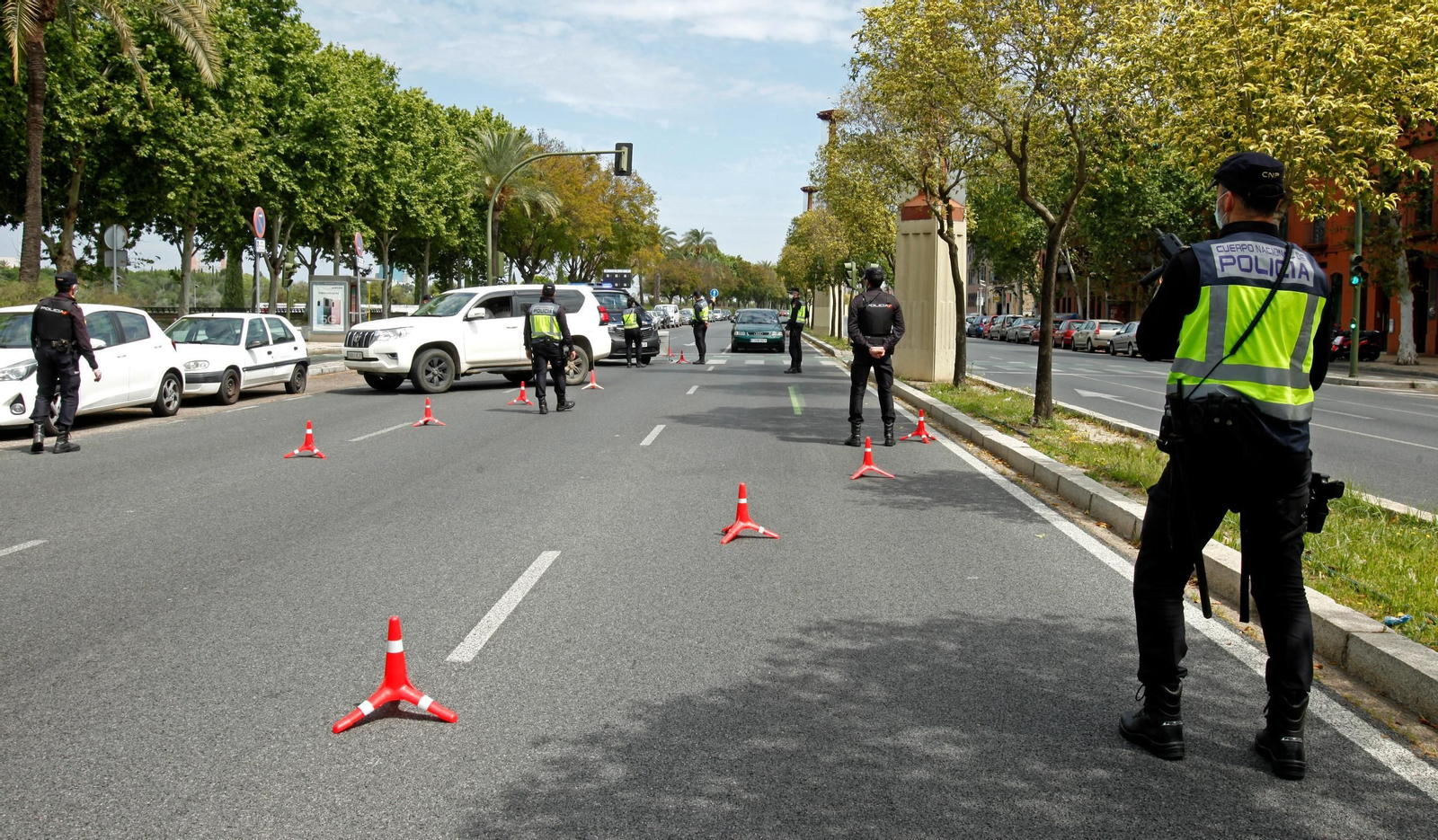 Cinco años del confinamiento por el Covid: las mejores fotos de la pandemia en Sevilla