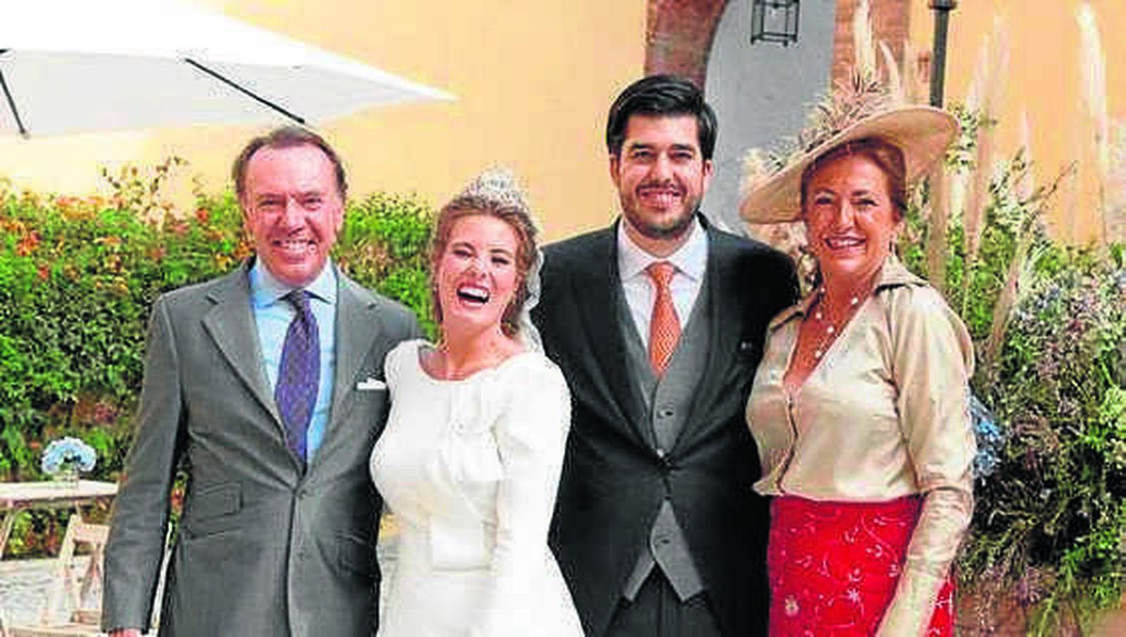 María Hidalgo y José Luis Mariscal con Francisco Argüeso y Martina Camacho.