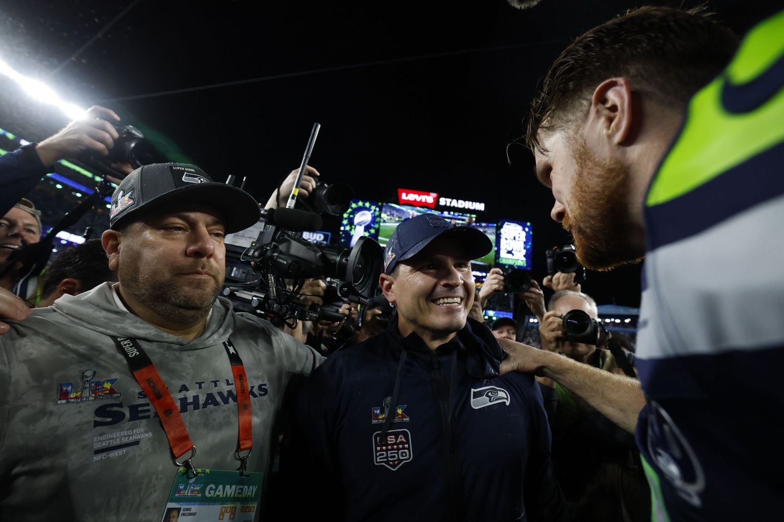 Las mejores fotos de la Super Bowl con la actuación de Bad Bunny