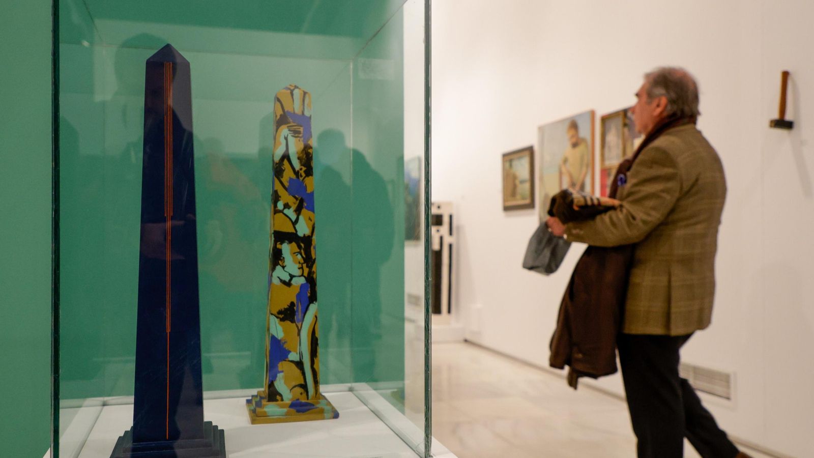 Los obeliscos de Soledad Sevilla y Víctor Aparicio.