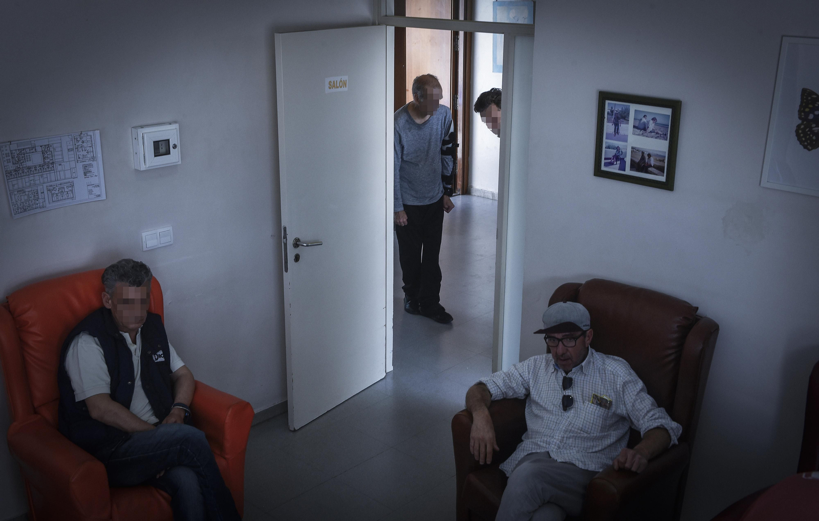 La resistencia de las personas con problemas de salud mental y sus cuidadores: un confinamiento ejemplar La resistencia de las personas con problemas de salud mental y sus cuidadores: un confinamiento ejemplar
