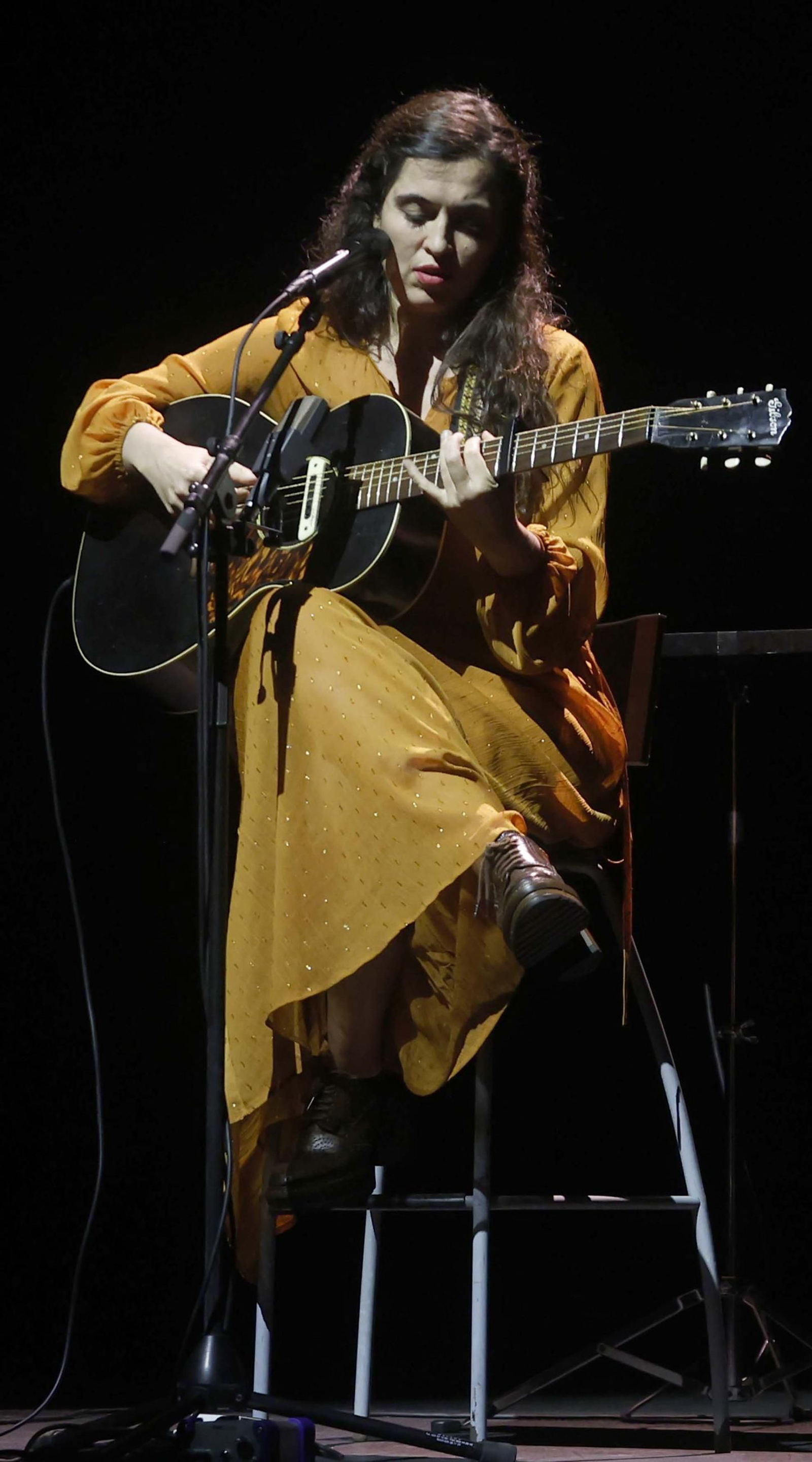 Las fotografías del concierto de Silvia Pérez Cruz en el palacio de Congresos de La Línea