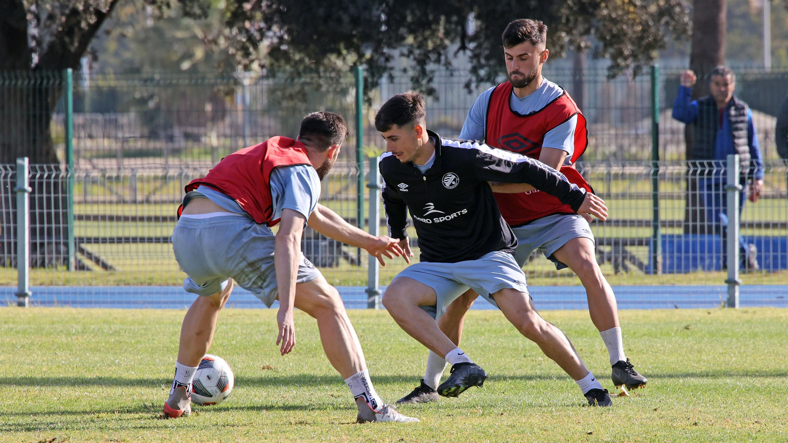 Primer entrenamiento de Romerito en el Xerez DFC Primer entrenamiento de Romerito en el Xerez DFC