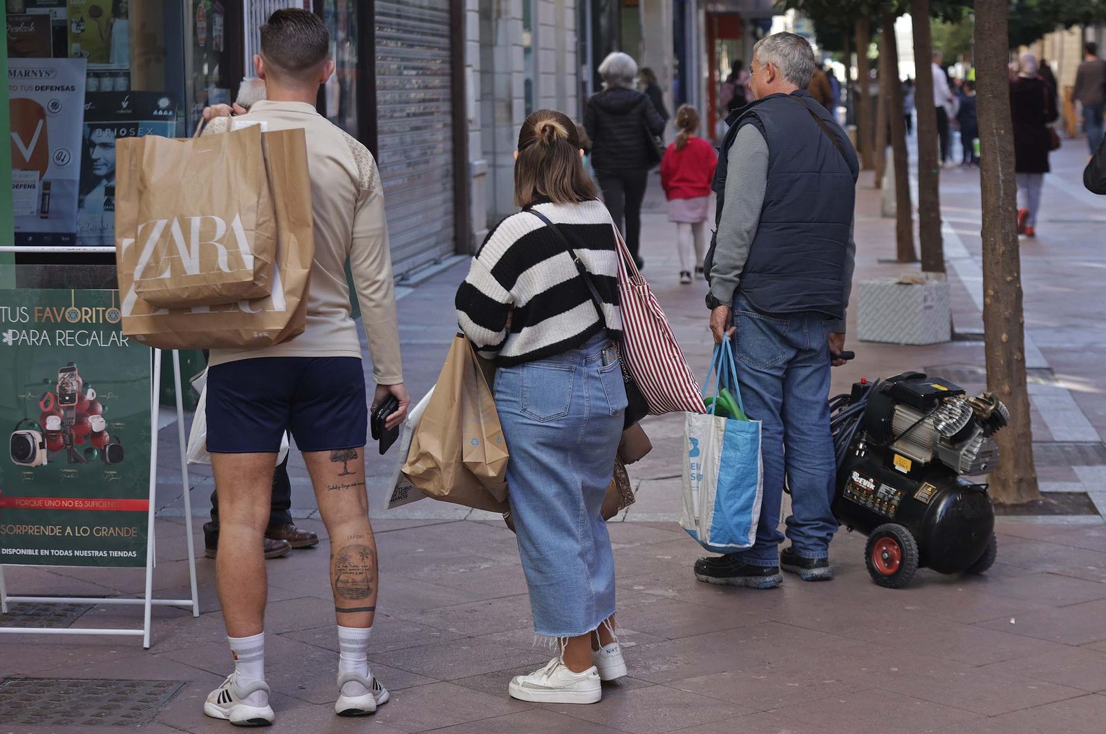 Fotos de compras navideñas en la comarca