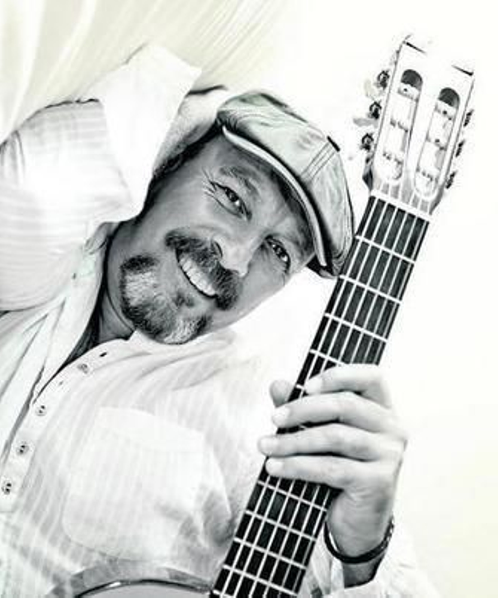 Javier Ruibal lleva hoy su música hasta El Ejido.