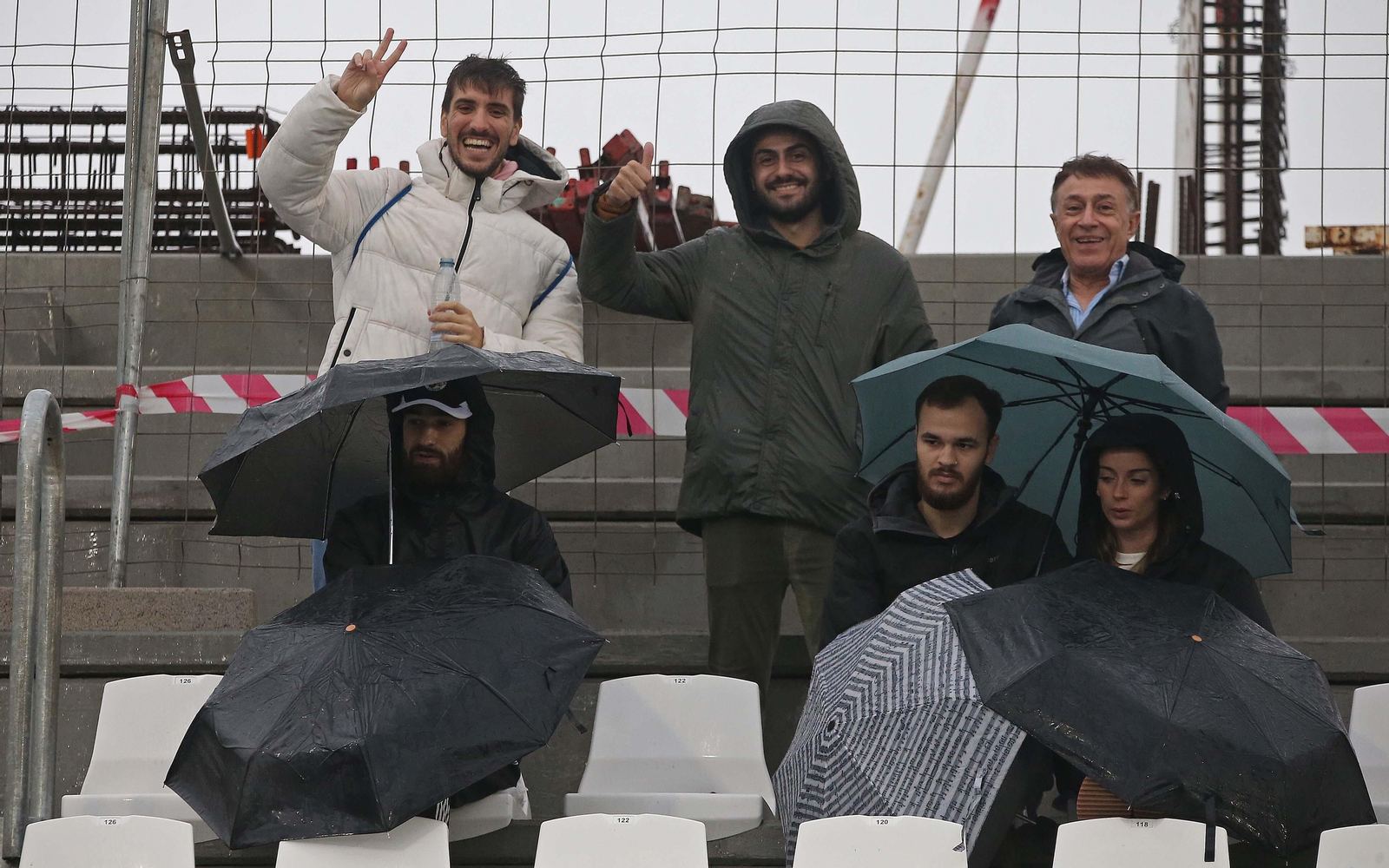Búscate durante el Balona - Marbella en el Ciudad de La Línea