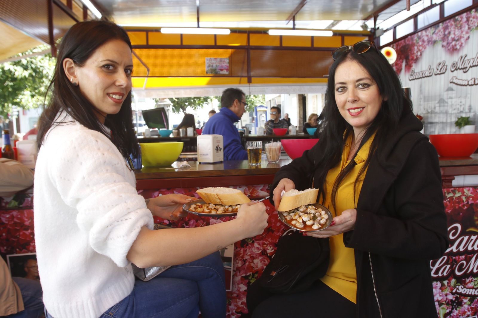 El puesto de caracoles de La Magdalena, en fotos