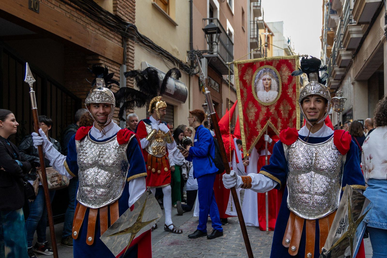 Los jiennenses arropan a las tres cofradías de la tarde en un Domingo de Ramos más caluroso de lo esperado (II)