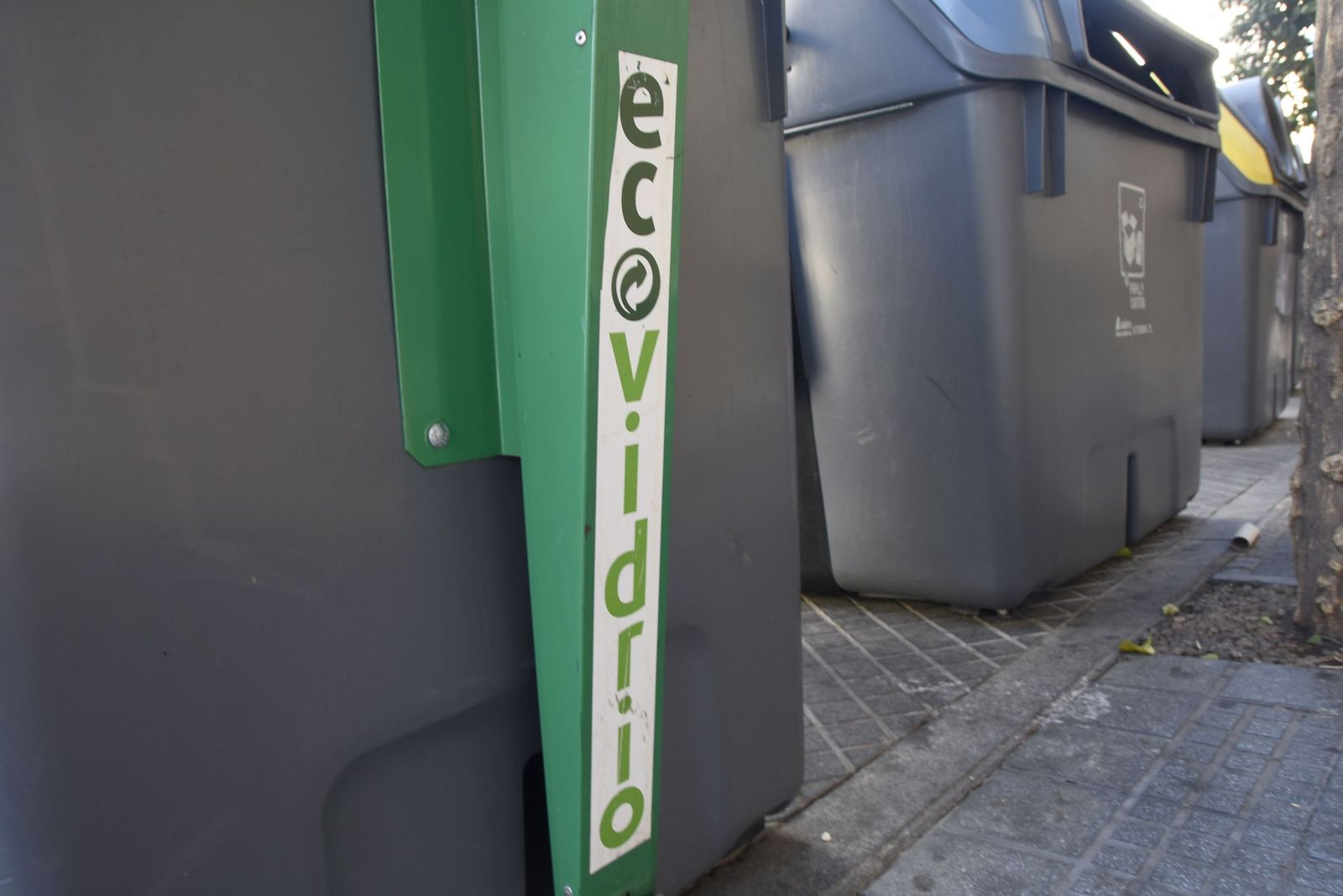 Un contenedor de vidrio en Córdoba.