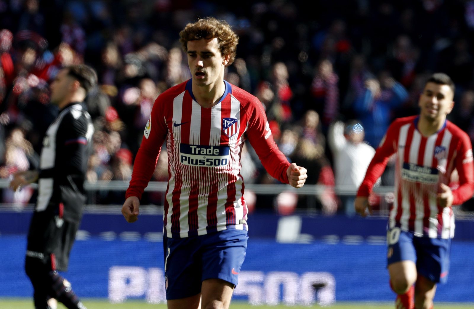 Griezmann festeja su tanto de penalti frente al Levante.