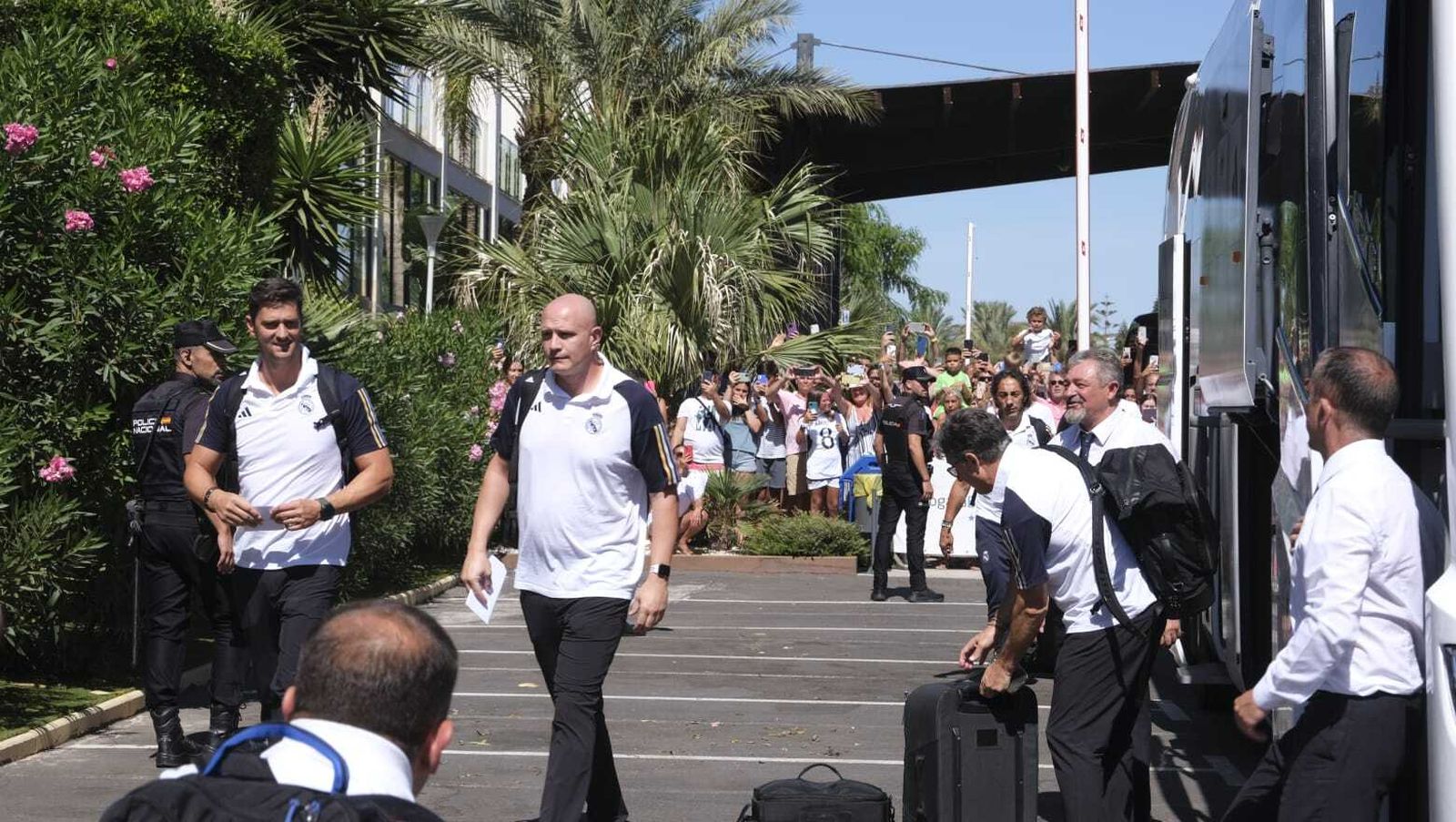 La llegada del Real Madrid a Almería en imágenes