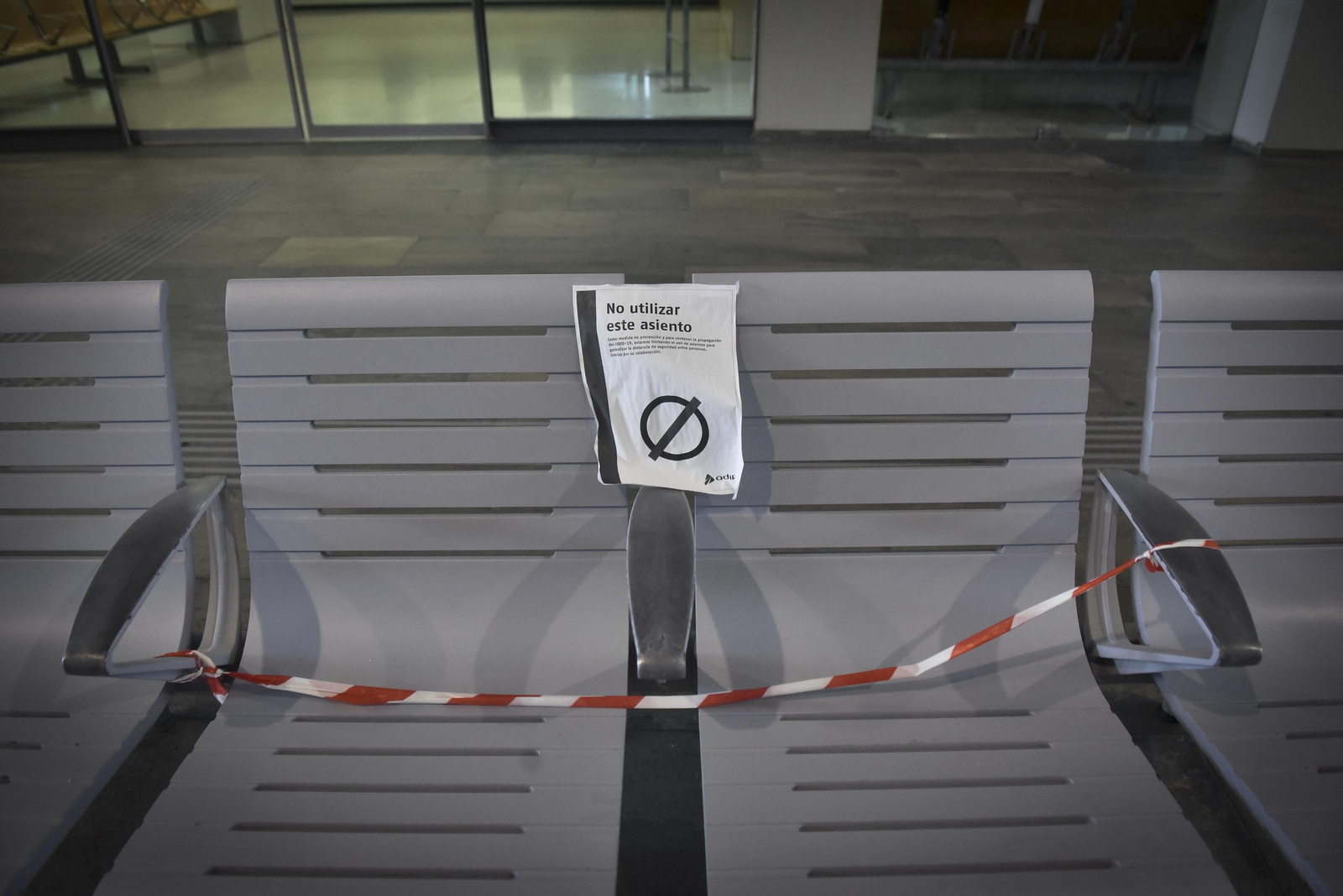 La resistencia en las calles de Sevilla por el estado de alarma: de Santa Justa a Plaza de Armas