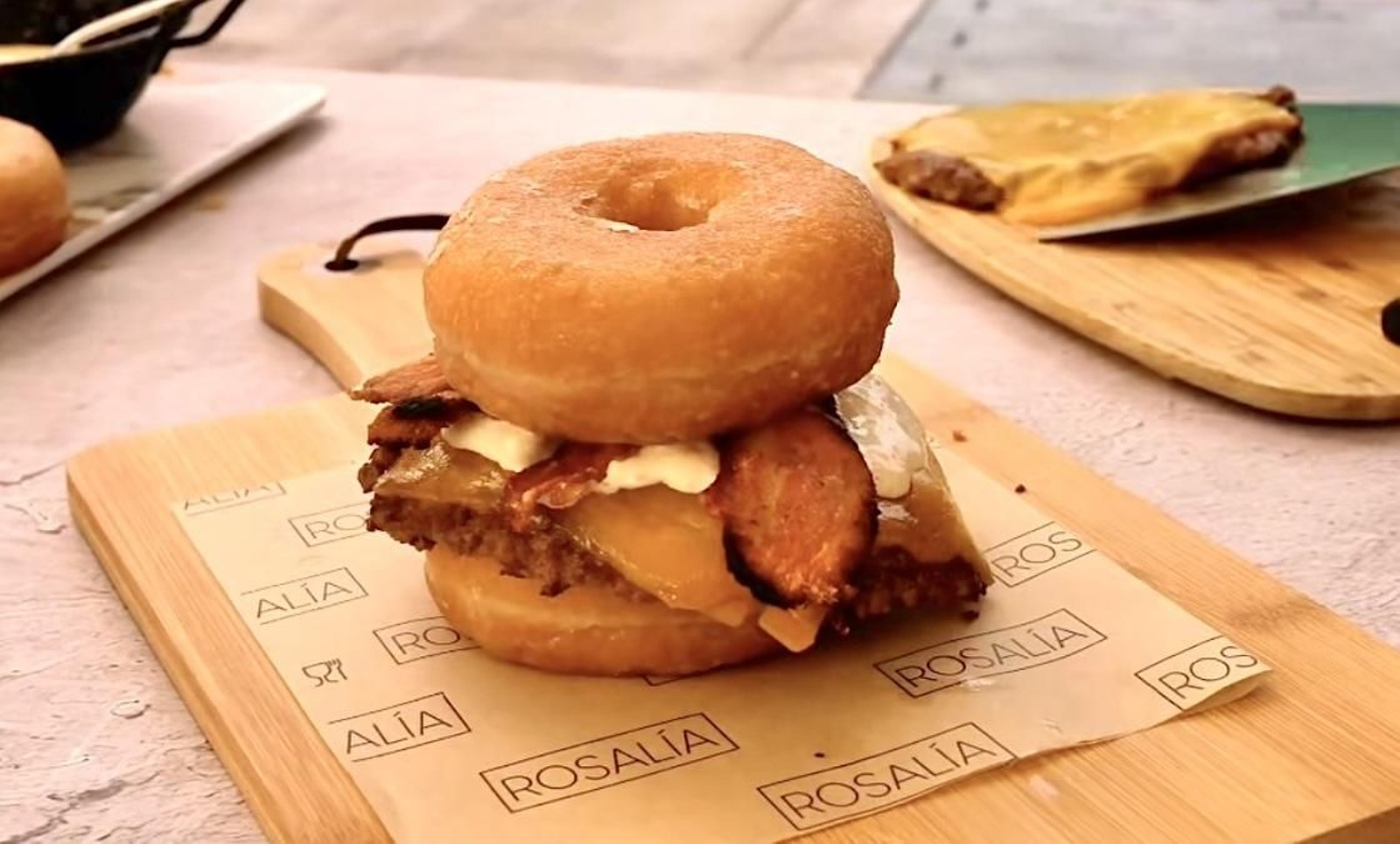 Cómete una hamburguesa de Donut en este restaurante de Huelva