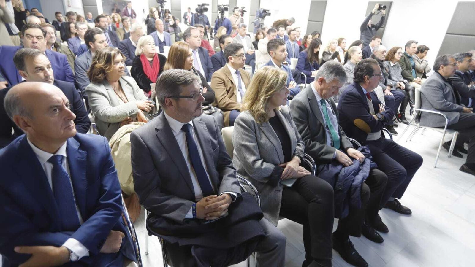 Asistentes al encuentro formativo de este martes.