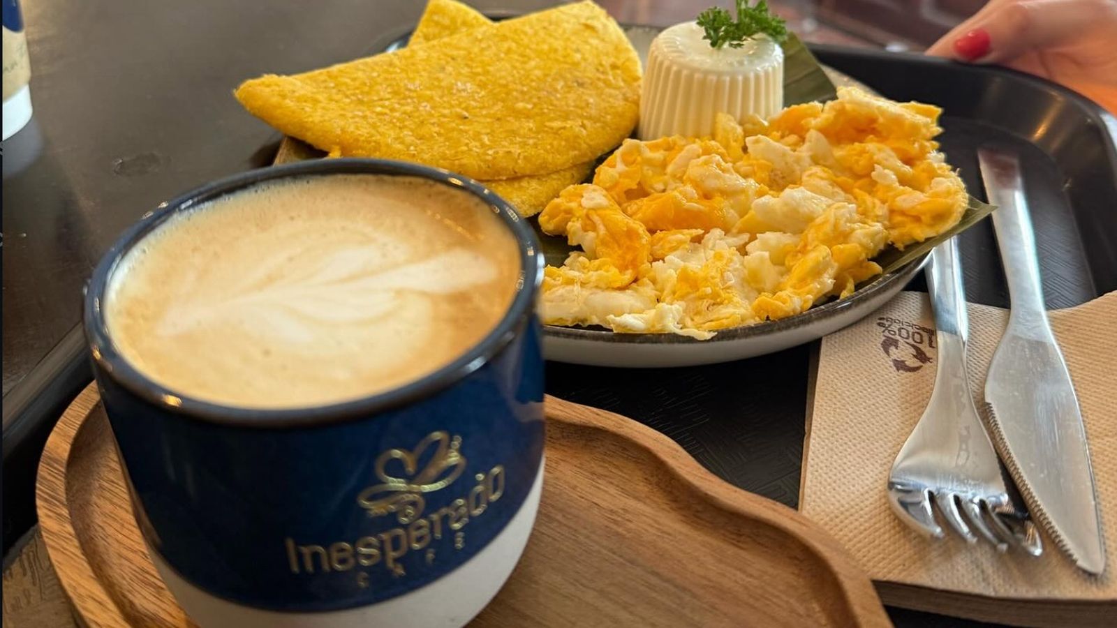 Desayuno en Inesperado Café