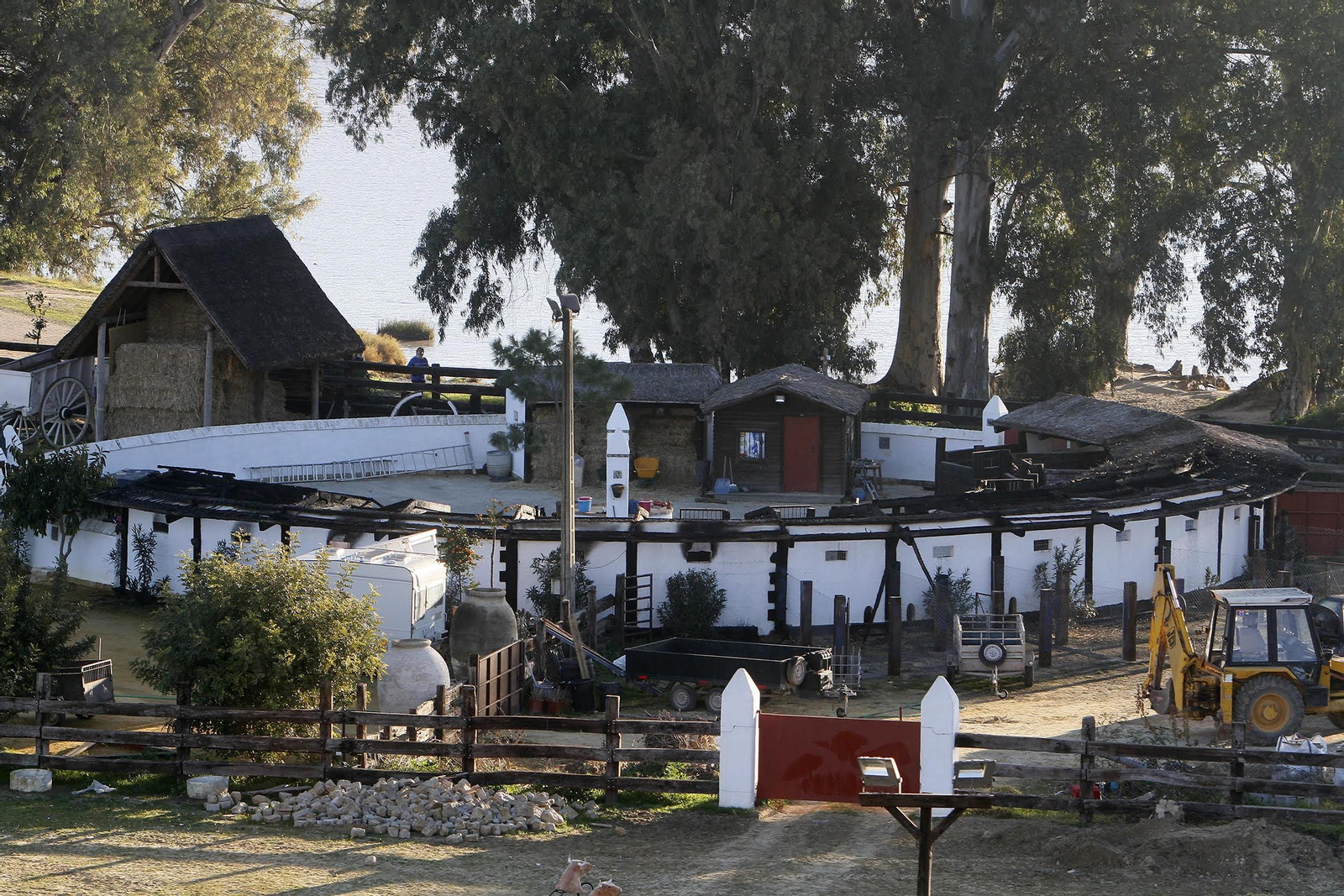 La zona afectada por el incendio en la finca de Morante de la Puebla.