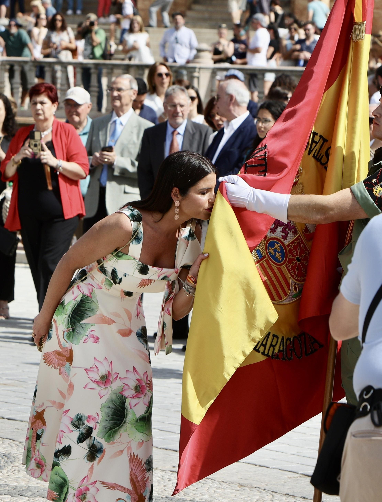 Jura de bandera de personal civil en Sevilla