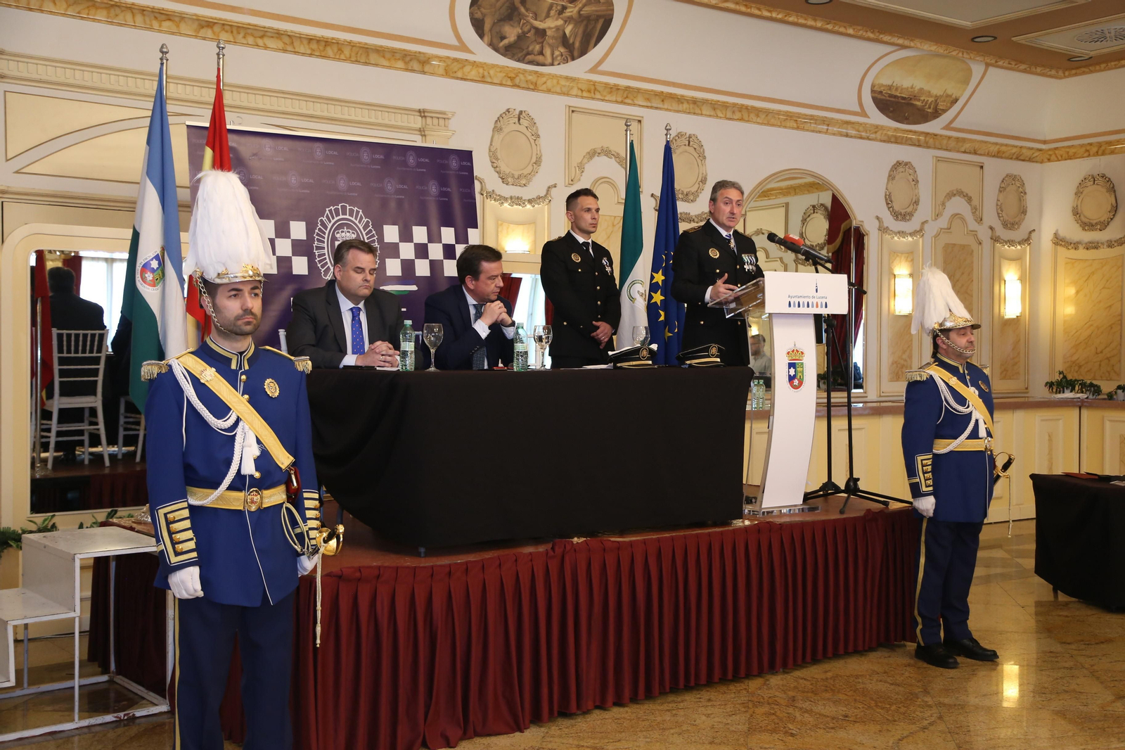 La celebración de San Jorge, patrón de la Policía Local de Lucena, en imágenes
