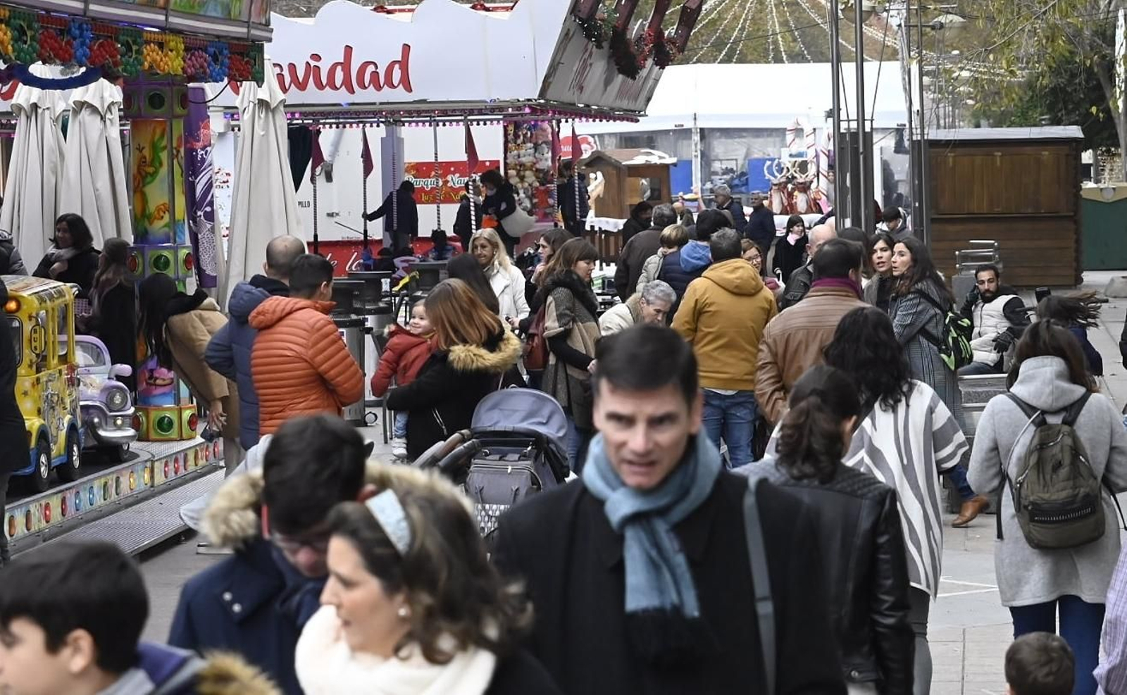 Ambiente en las calles del centro de Córdoba para despedir el año 2023, en imágenes