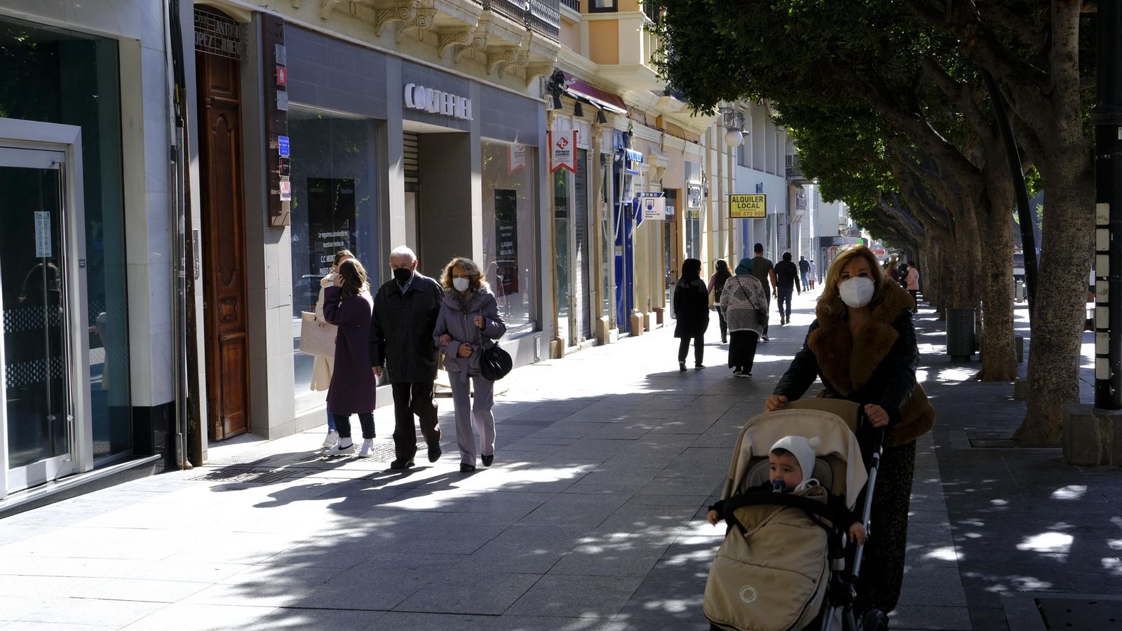 Almería espera reducir su tasa este viernes para poder reabrir los comercios.