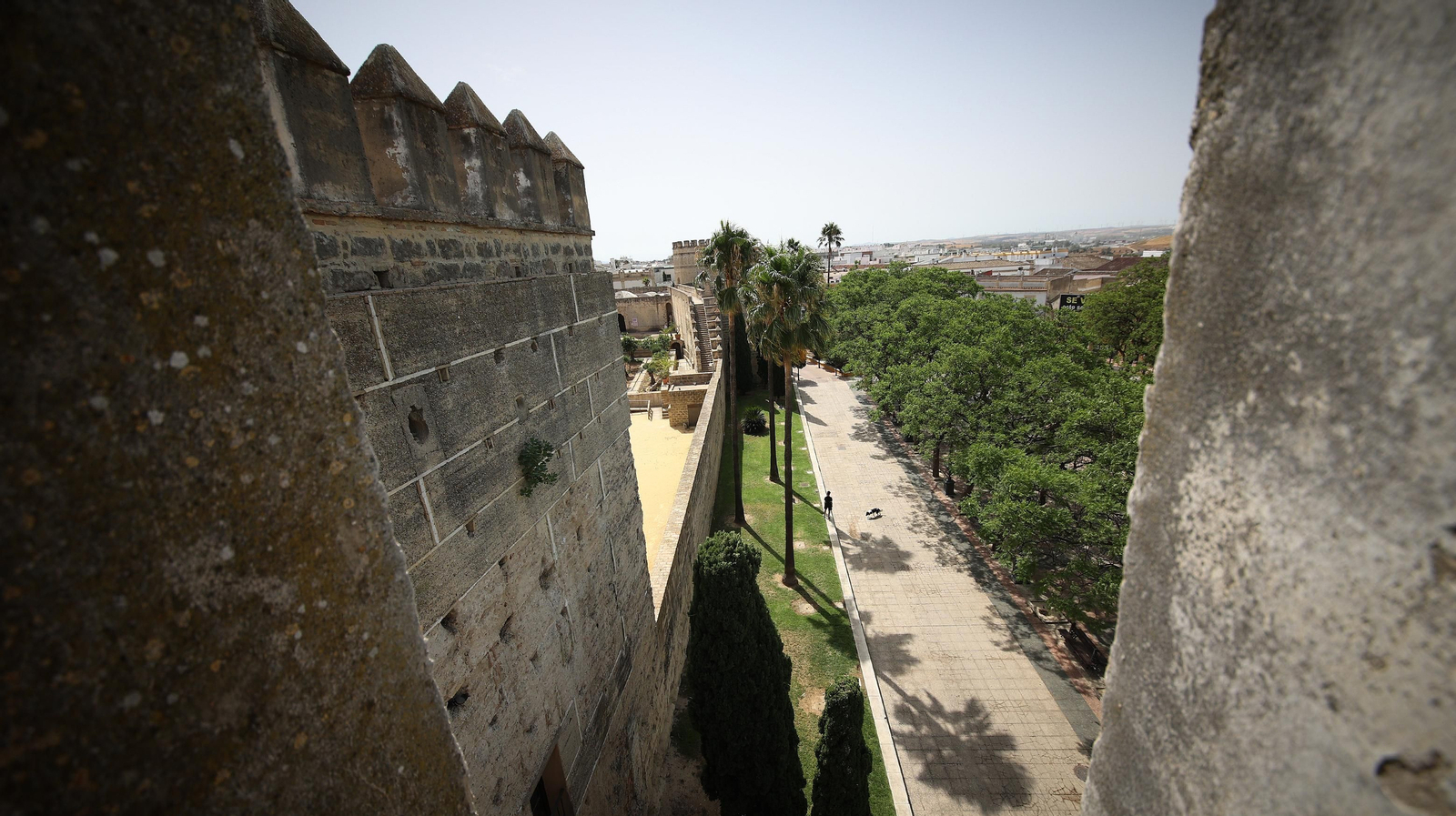 Así es por dentro y por fuera la Torre de Ponce de León en el Alcázar de Jerez