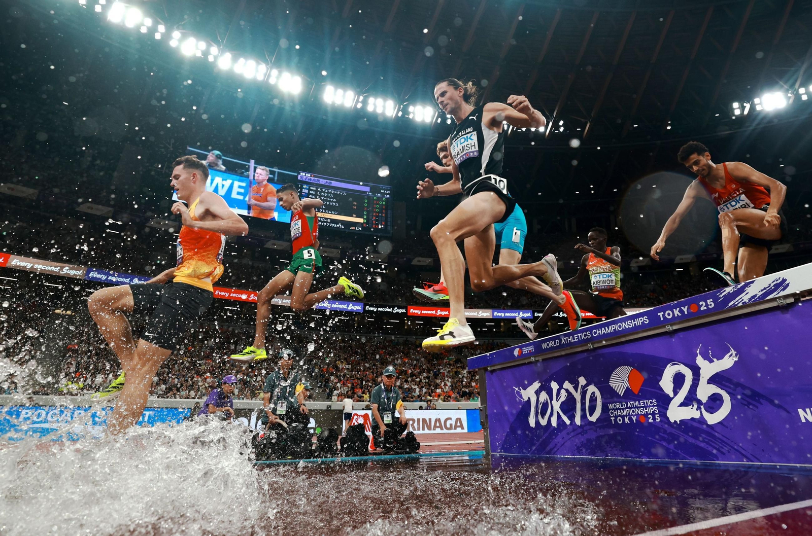 Las fotos del récord mundial de Duplantis y del resto de la jornada