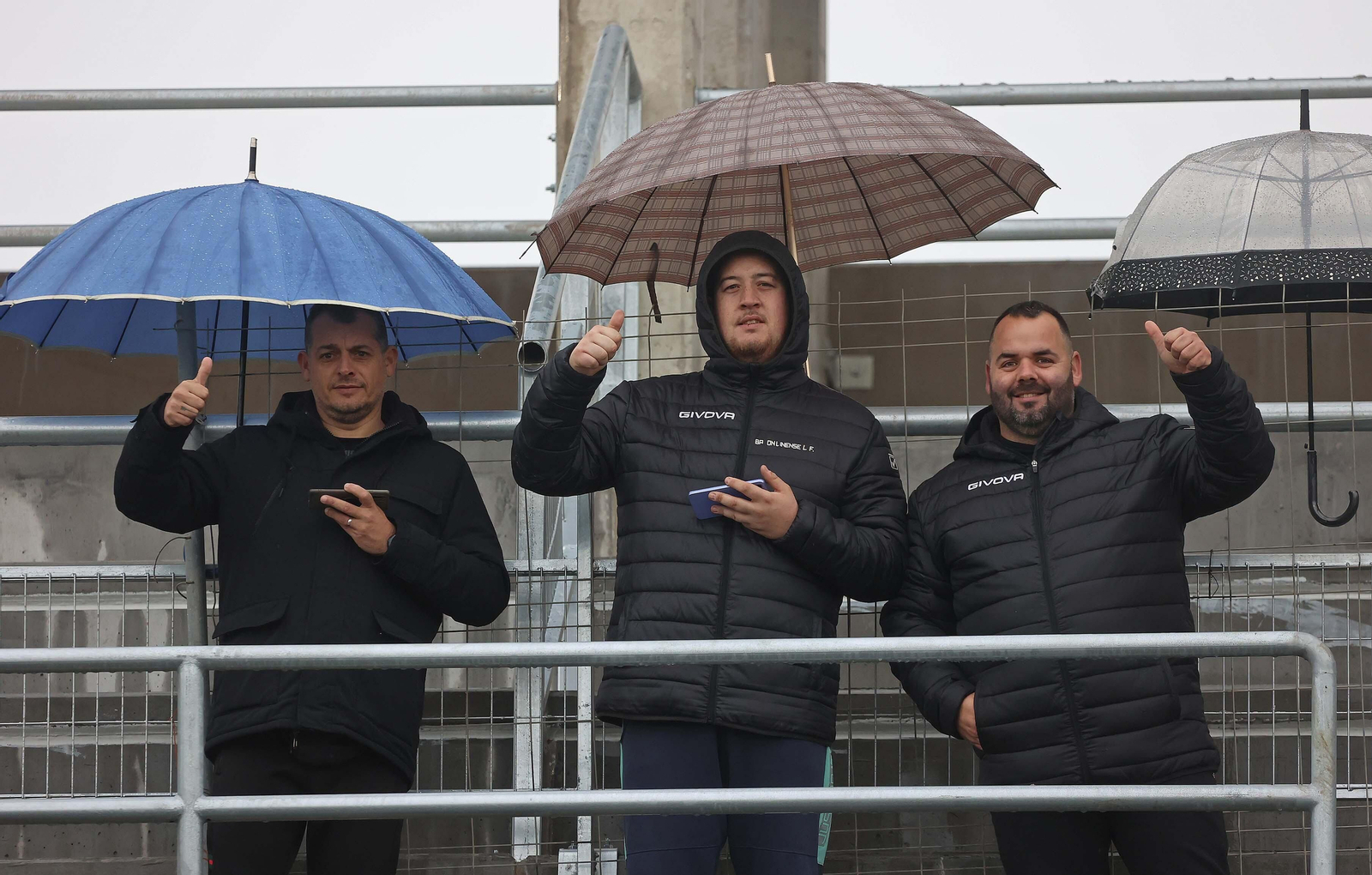 Búscate en el Ciudad de La Línea durante el Balona - Vélez de Segunda RFEF