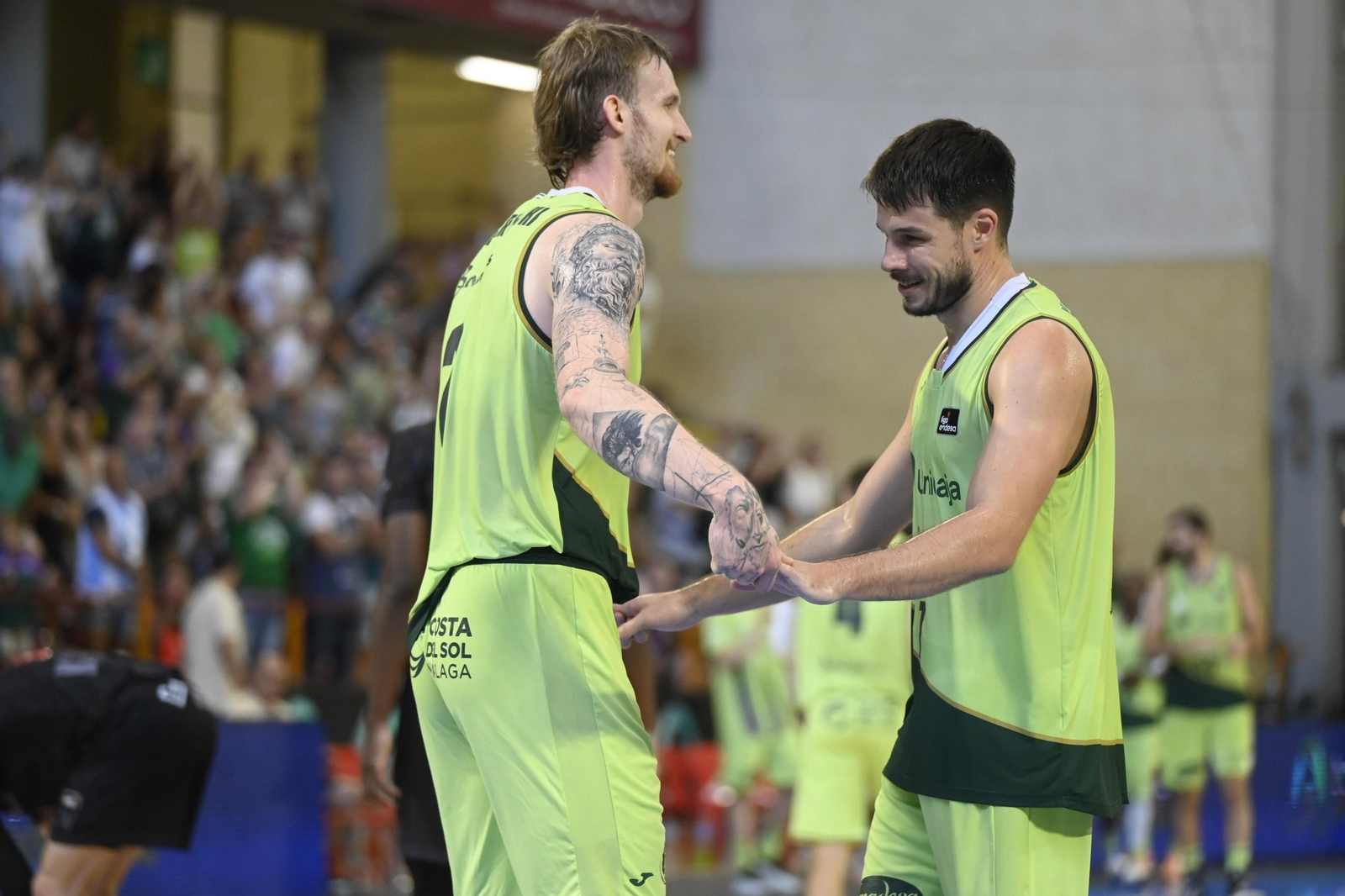 Las mejores fotos del ambiente en Vista Alegre para el Unicaja - Covirán Granada de la Copa de Andalucía de baloncesto