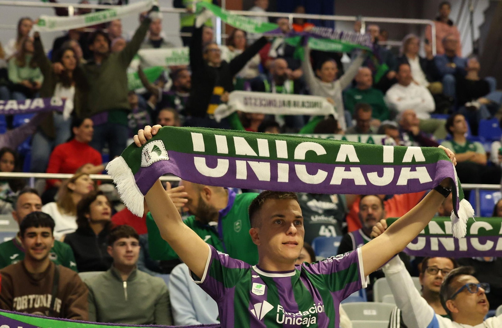 Búscate en el Unicaja-Oostende en las gradas del Carpena