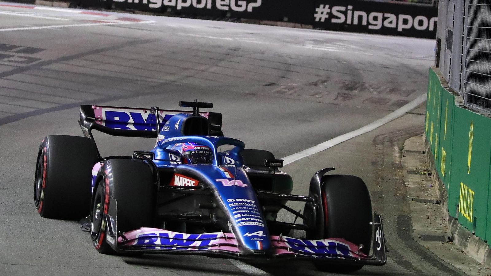 Fernando Alonso ha tenido que abandonar hacia mitad de carrera.