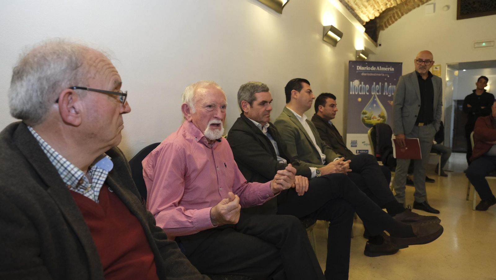 Imágenes del foro Noche del Agua de Diario de Almería