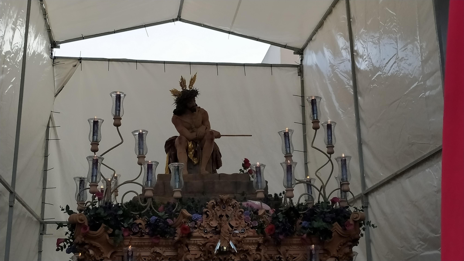 Las imágenes de la salida de la Coronación de Espinas en San Fernando