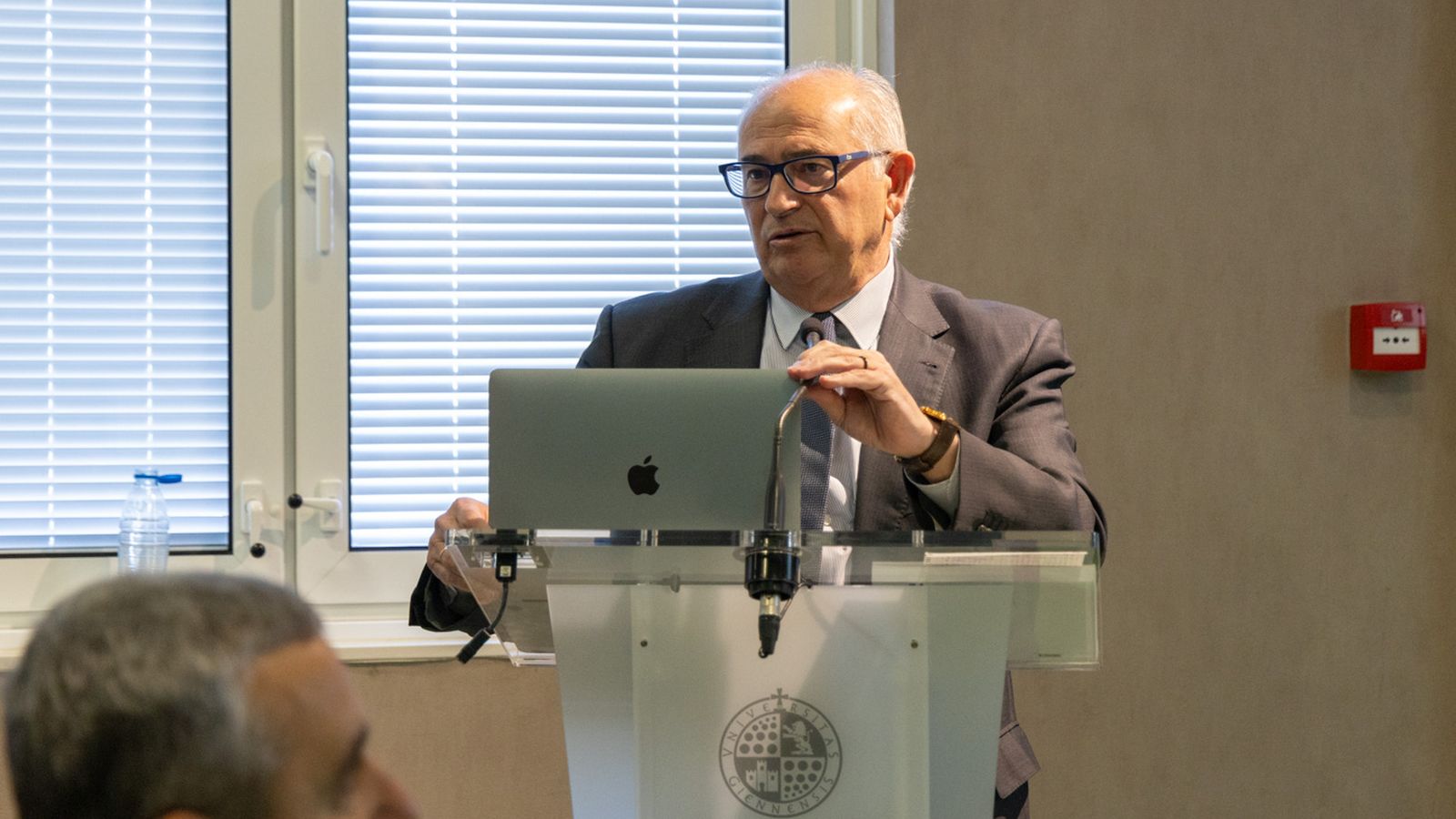 Manuel Parras, en la presentación del informe. 