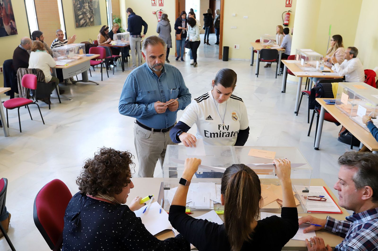 La costumbre vuelve a la cita con las urnas una rutina