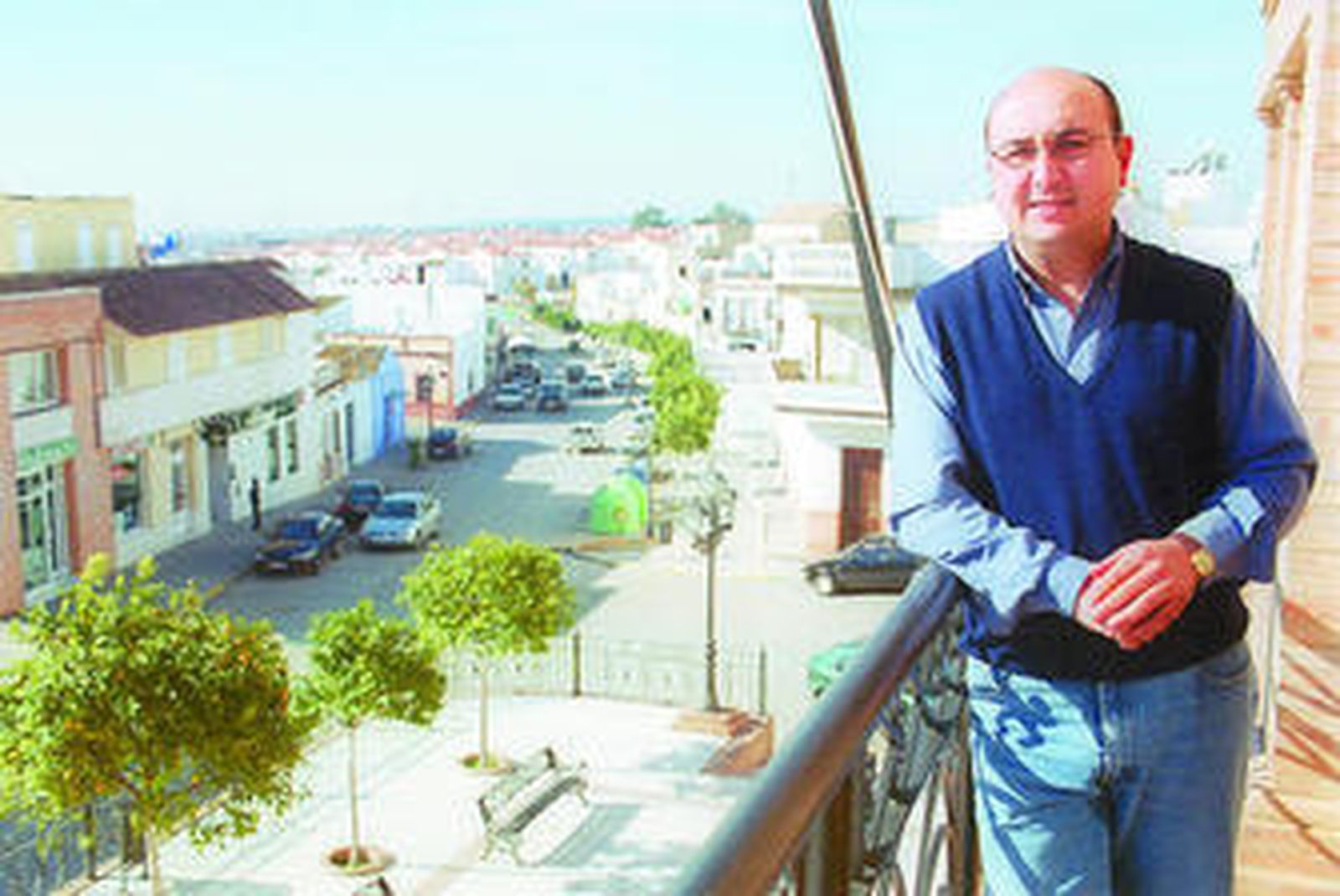 El alcalde de La Puebla del Río, Julio Álvarez.